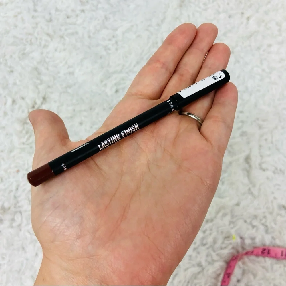 New Rimmel London Long-Lasting brownie pie Eyeliner Pencil